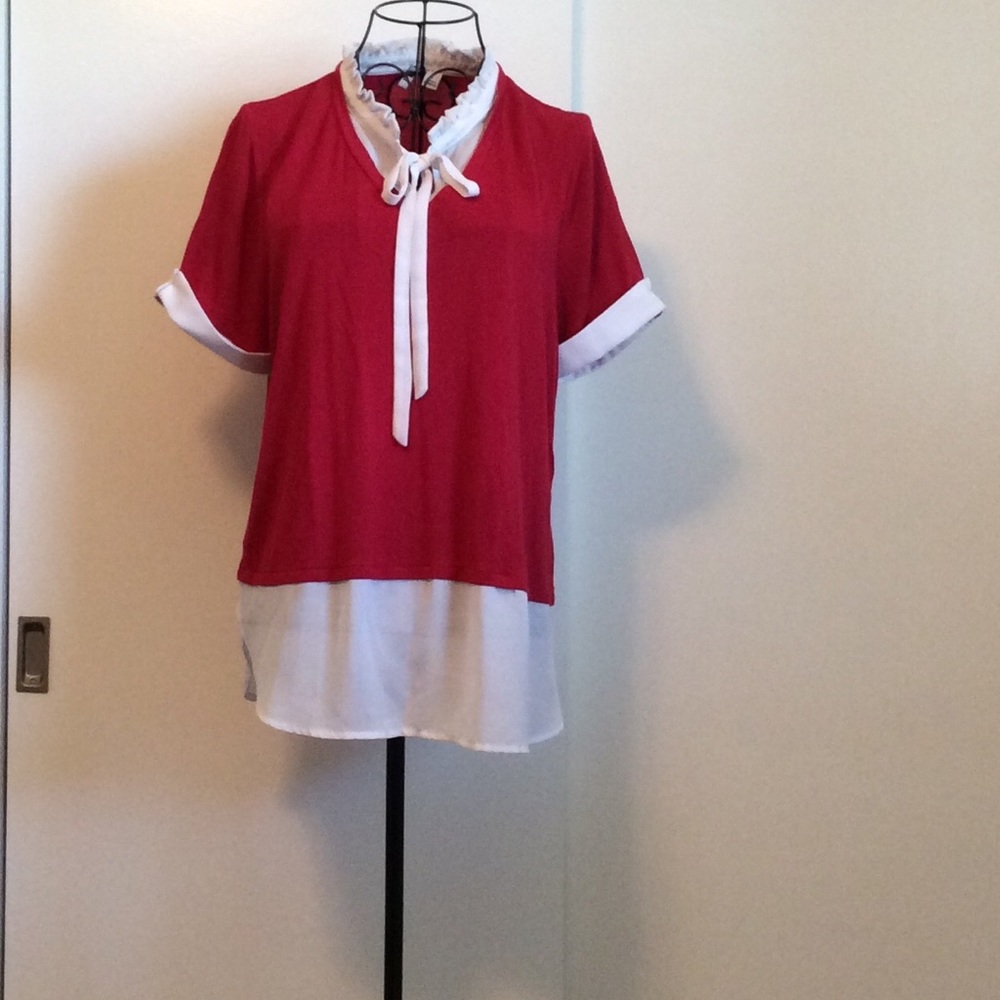 ELLE Blouse - Picture 2 of 3